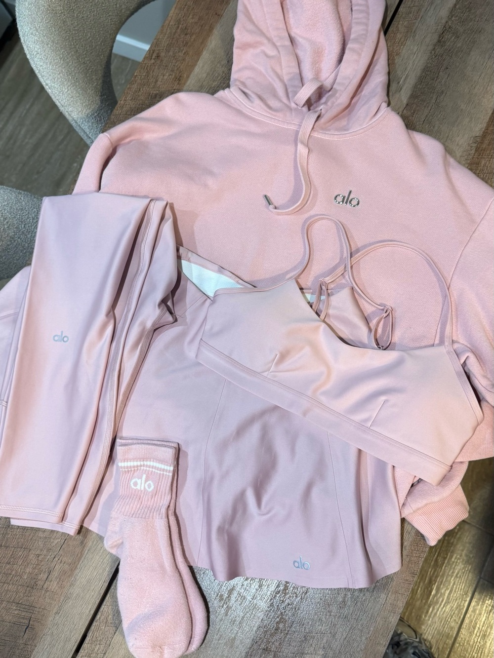ALO Yoga Pink Coordinated Hoodie, Leggings & Sports Bra Set - Picture 2 of 7
